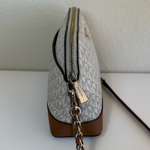 Michael Kors Cream and Brown Crossbody Bag - Picture 4 of 10